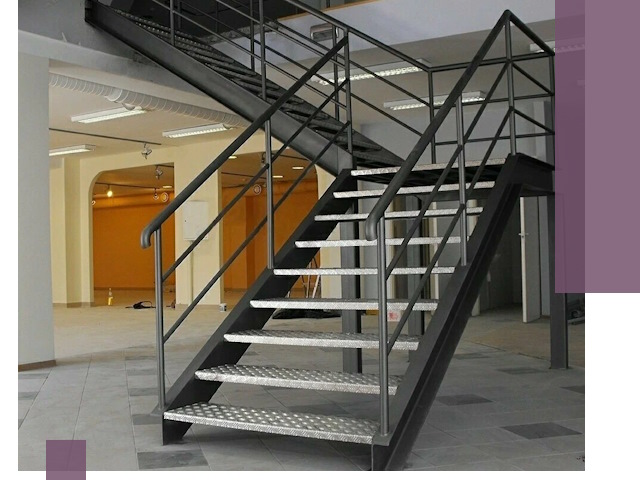 Лестницы для офиса в Краснодаре: изготовление, монтаж, демонтаж