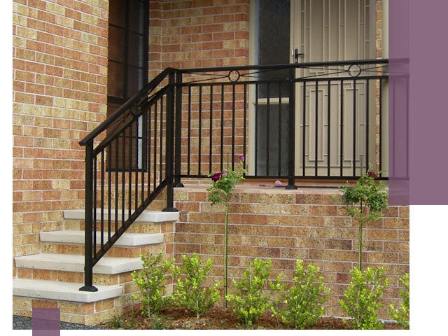Уличные перила из металла под ключ в Краснодаре