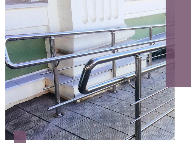 Ограждения пандусов из металла и нержавейки в Краснодаре