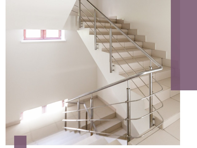 Установка и замена перил в подъезде в Краснодаре