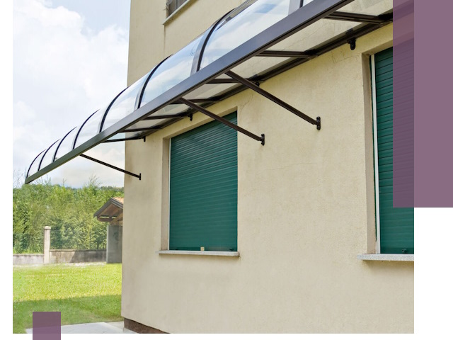 Козырьки над окнами в Краснодаре — изготовление и монтаж по выгоде