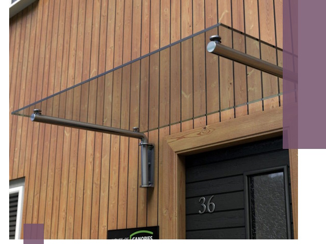 Стеклянные козырьки на входы и фасады в Краснодаре