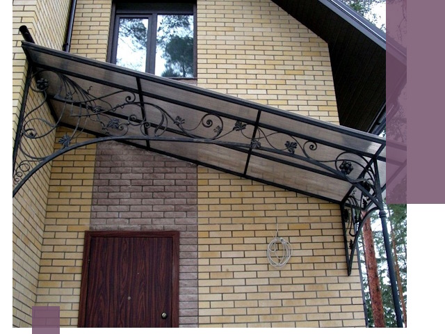 Односкатные козырьки из металла под ключ в Краснодаре